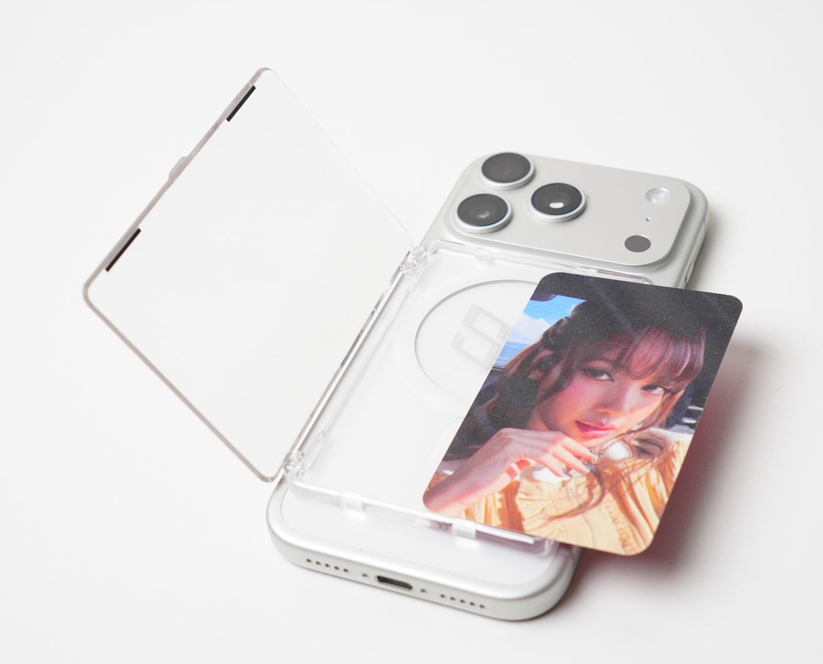 SHOWCASED®  K-Pop Photocard Display (MagSafe Compatible)